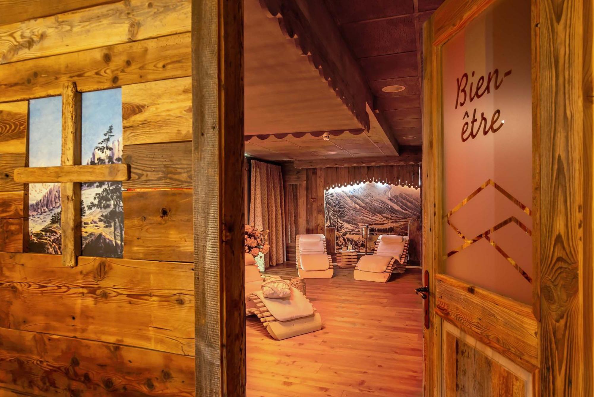 Hotel Relais Du Foyer à Châtillon Extérieur photo