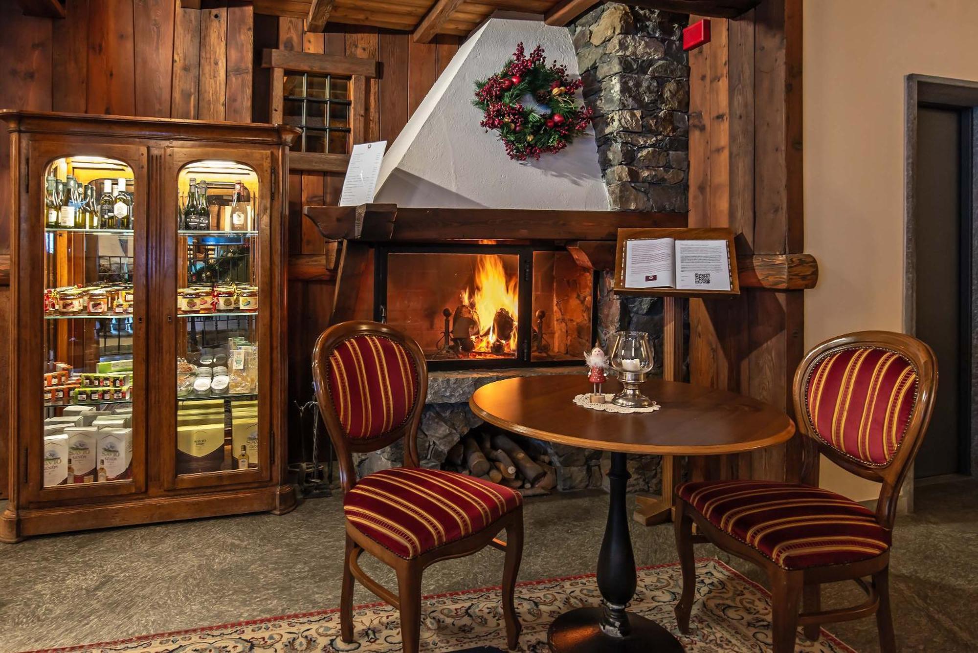 Hotel Relais Du Foyer à Châtillon Extérieur photo