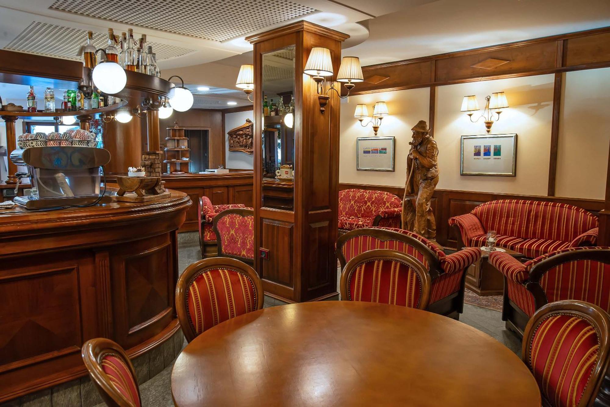 Hotel Relais Du Foyer à Châtillon Extérieur photo