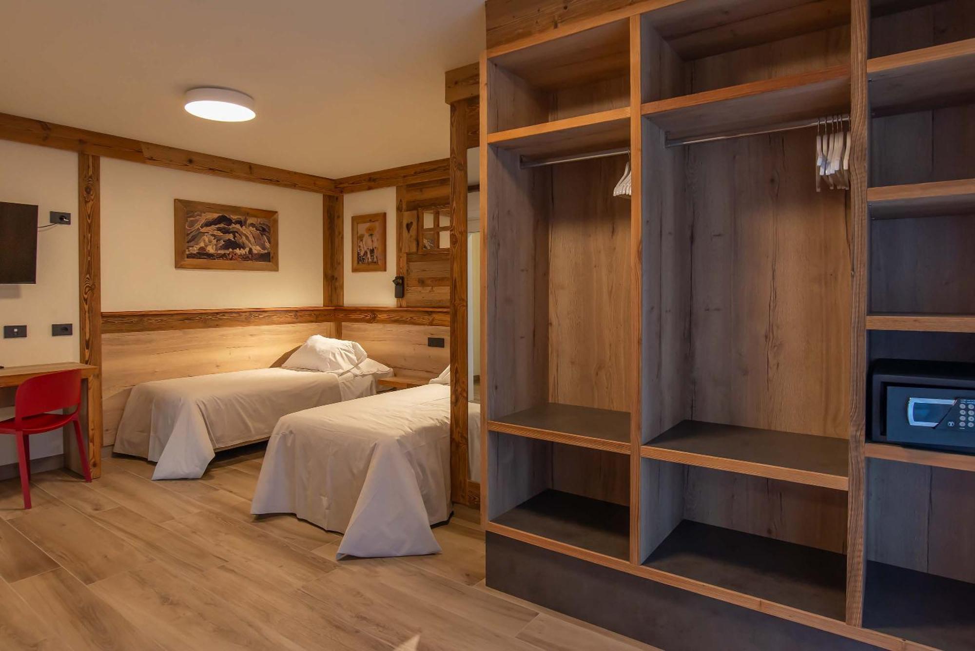 Hotel Relais Du Foyer à Châtillon Extérieur photo