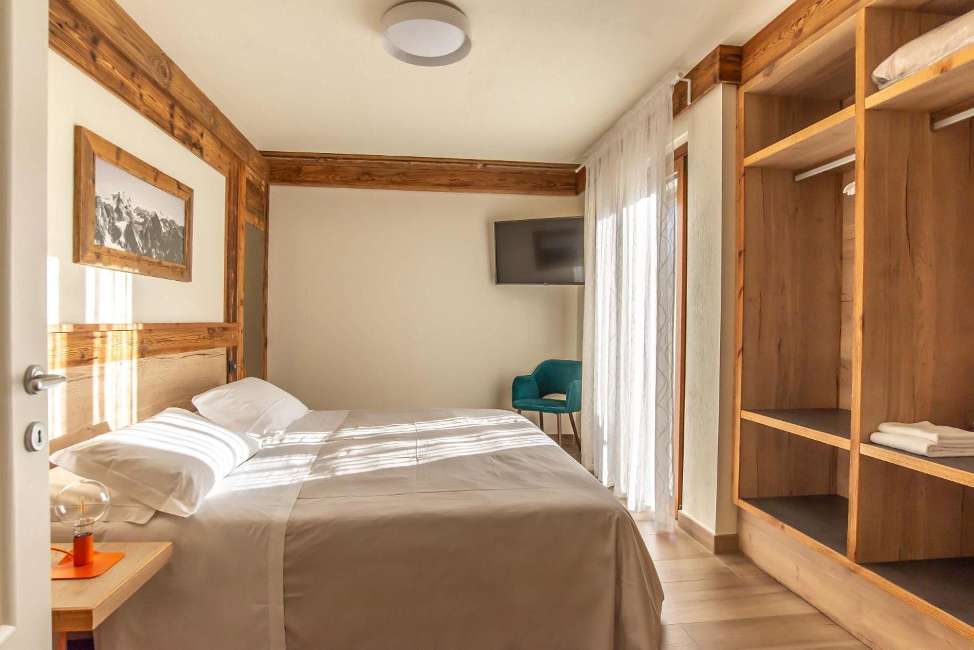 Hotel Relais Du Foyer à Châtillon Extérieur photo
