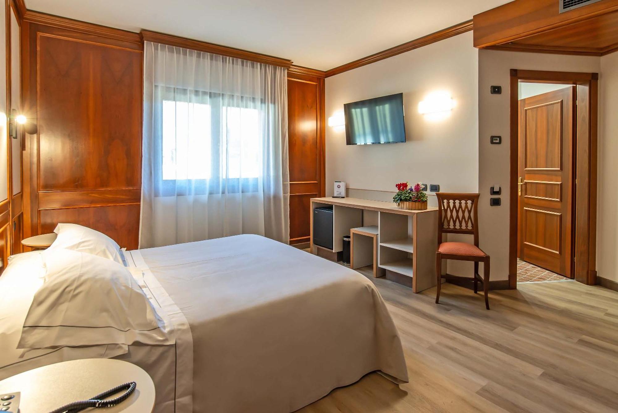 Hotel Relais Du Foyer à Châtillon Extérieur photo